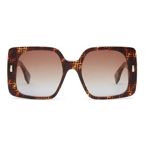 occhiali fendi quadrati